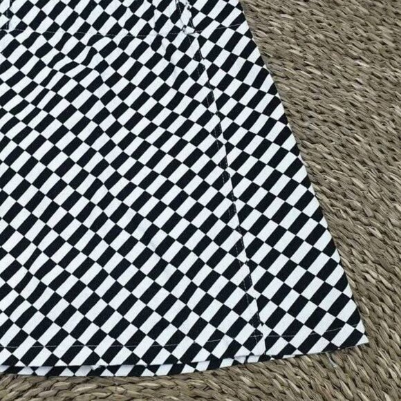 Black And White Plaid Mini Skirt - Picture 3 of 3